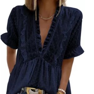 💕New boutique deep v ruffle dot top